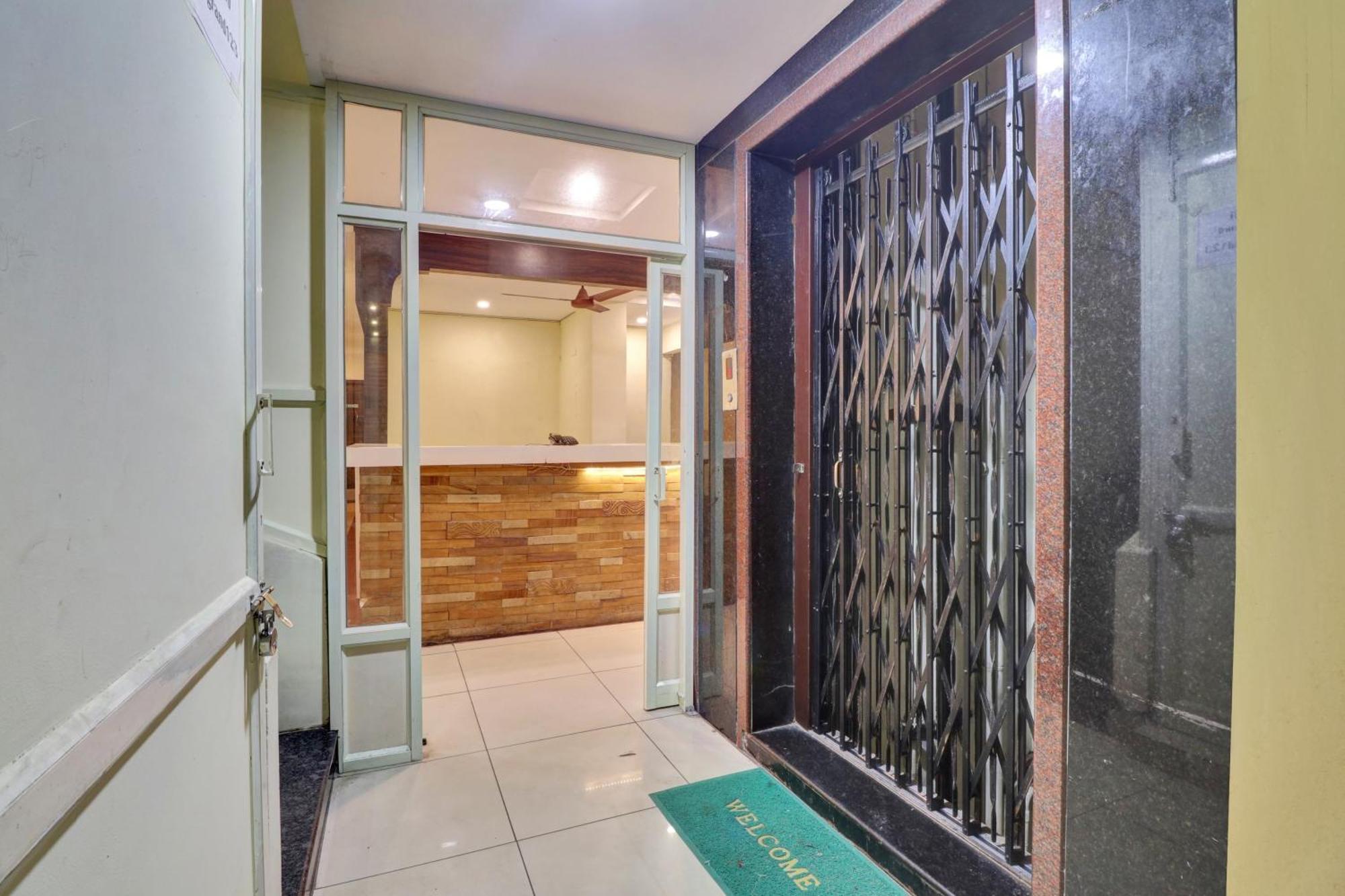 Hotel O Aditya Grand Inn Guntur Ngoại thất bức ảnh